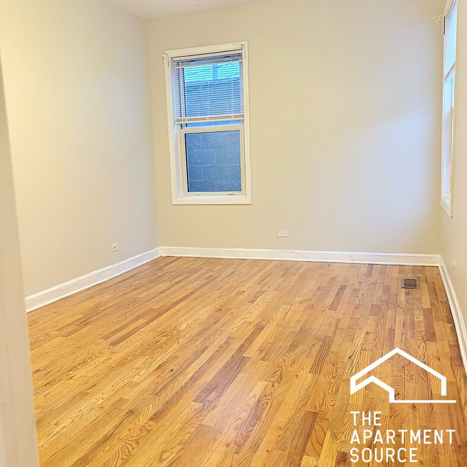 1512 West Erie Street #1 - Photo 7 of 16