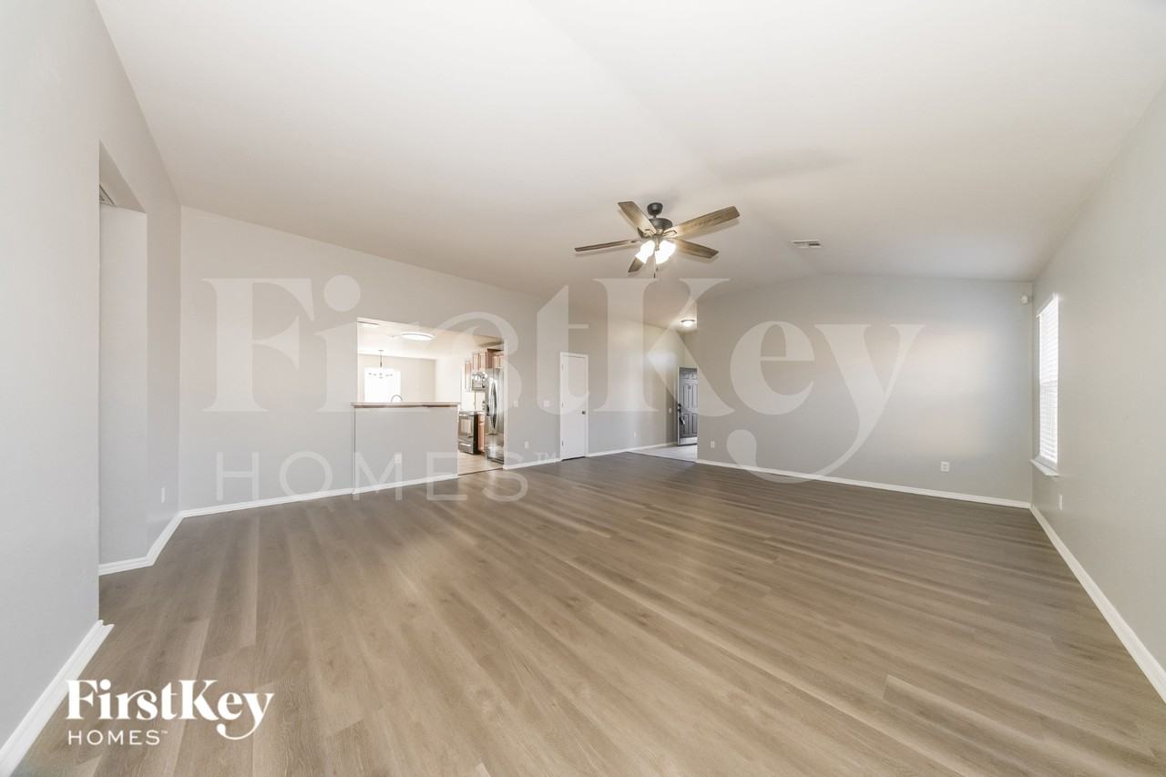 3105 Sw 104th Ter - Photo 4 of 19