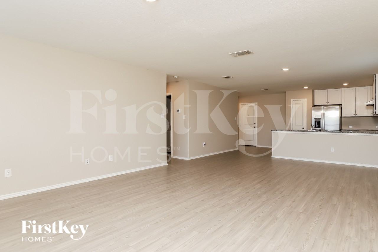 3921 Far Horizon - Photo 6 of 19