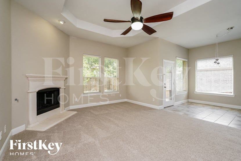 3813 Shadewell Street - Photo 4 of 15