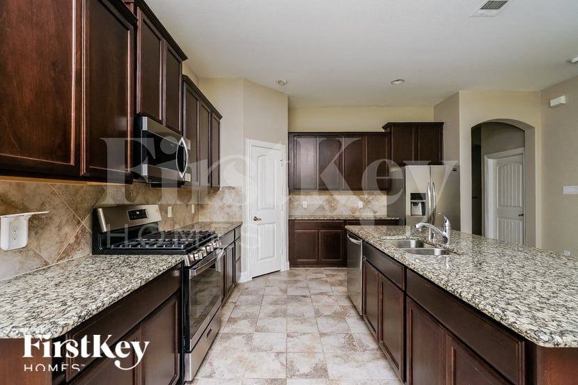 3813 Shadewell Street - Photo 7 of 15