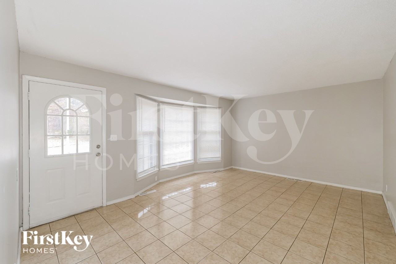 6217 E 95th Ter - Photo 5 of 19