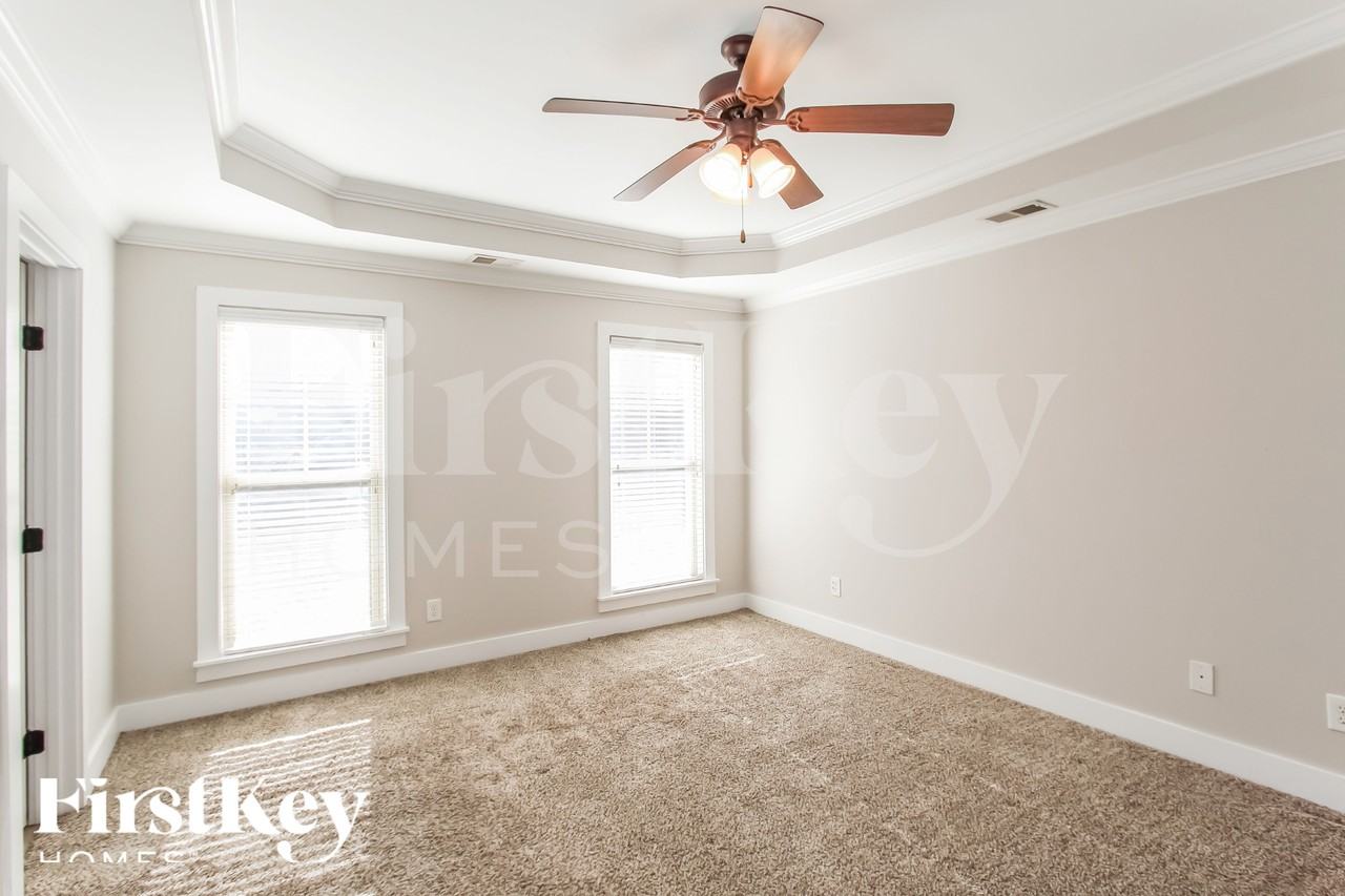 180 Rossburg Dr - Photo 7 of 11