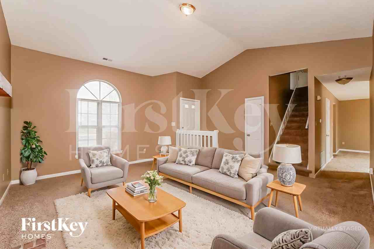 10127 Park Ridge Drive - Photo 5 of 19