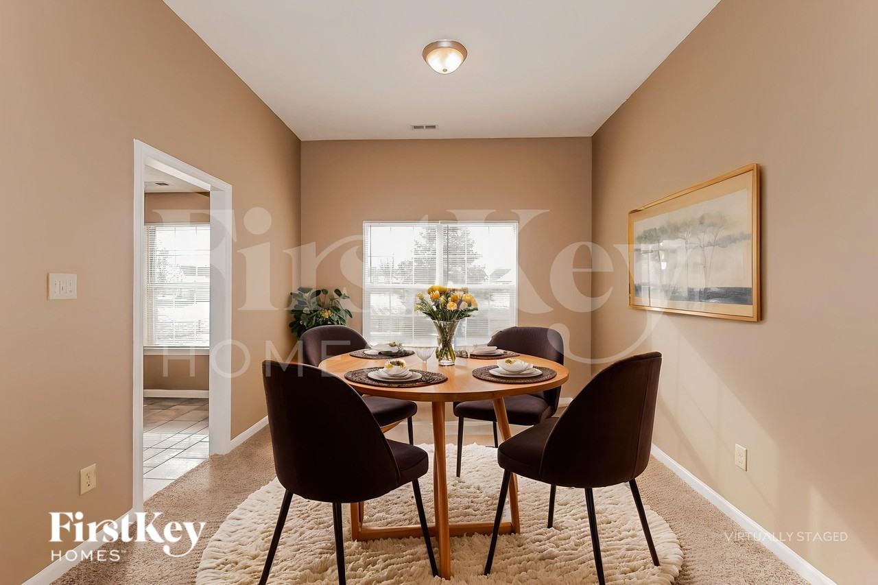 10127 Park Ridge Drive - Photo 7 of 19