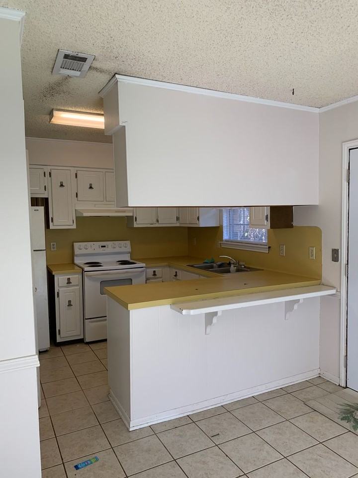 1625 Southland Court - Photo 4 of 7