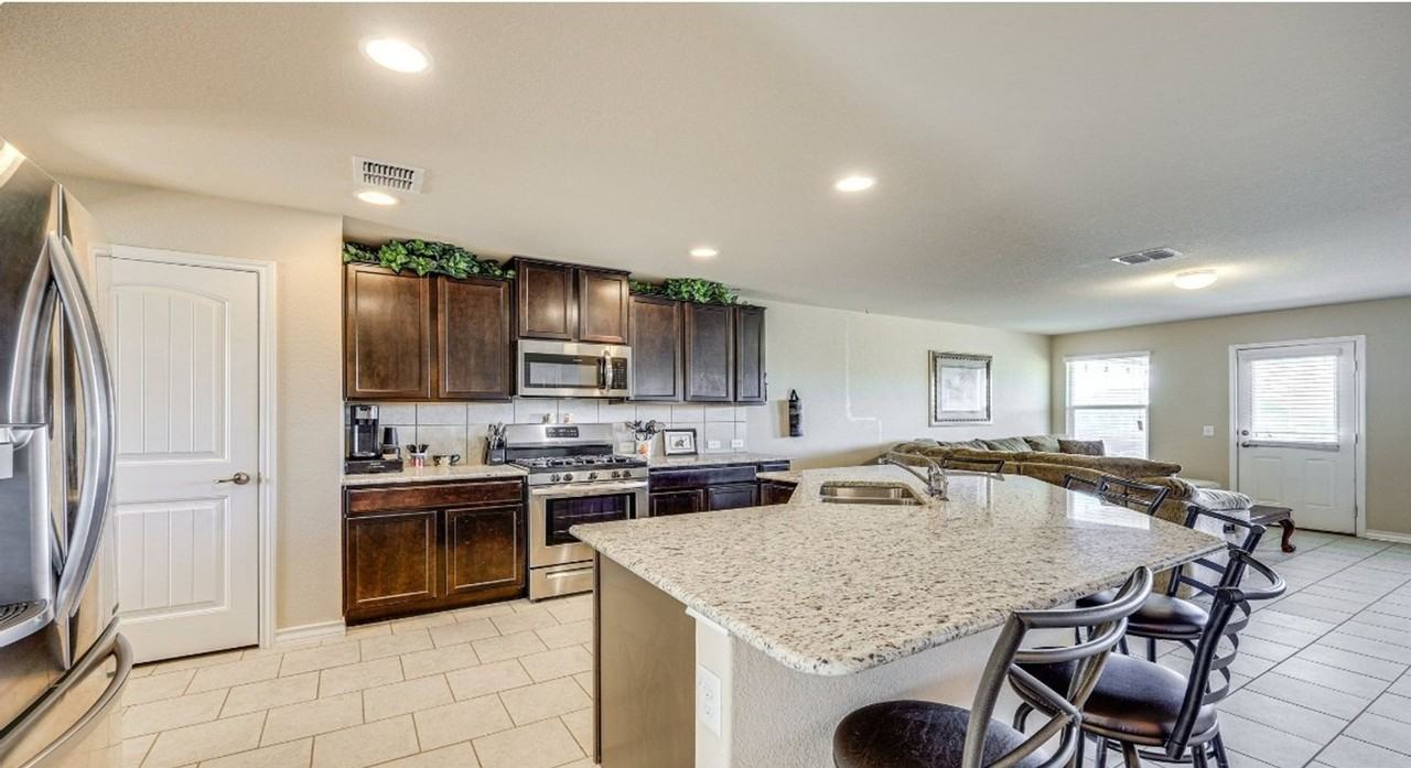 11723 Faldo Way - Photo 3 of 12