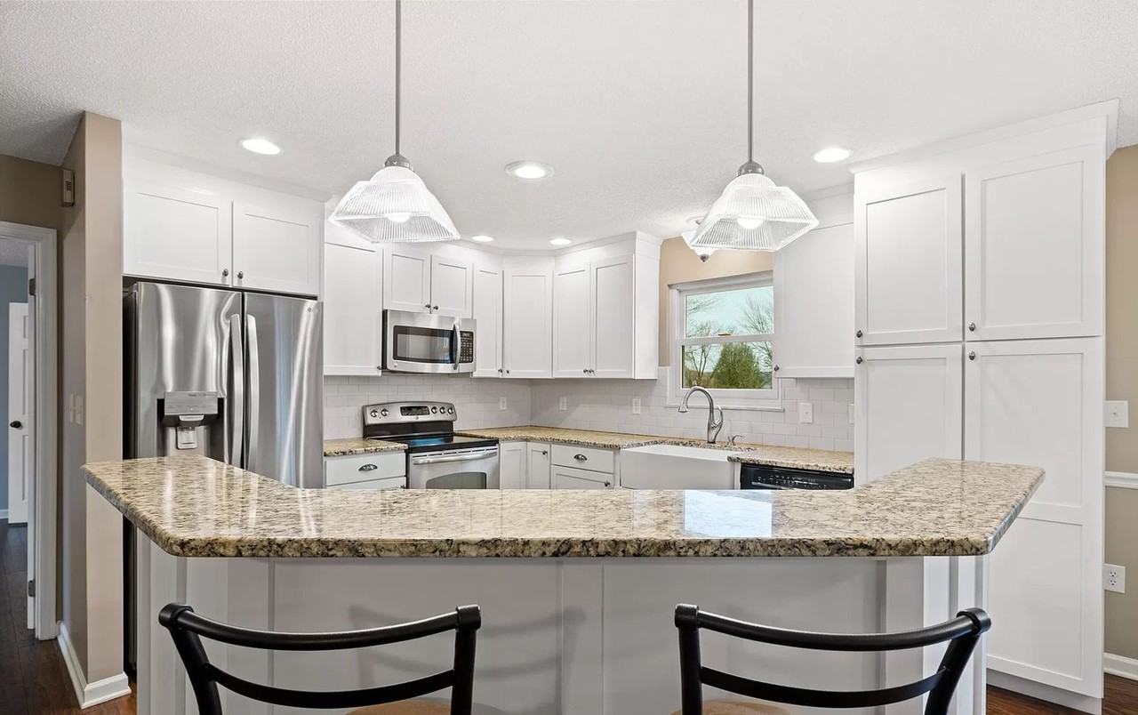 4125 Franklin Hill Boulevard - Photo 4 of 23