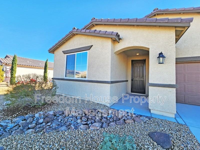 3543 E Wallowa Dr - Photo 4 of 43