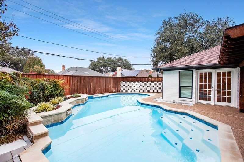 16114 Shadybank Dr - Photo 2 of 50