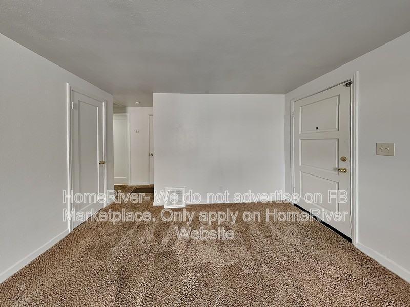 2628 West Wellesley Avenue - Photo 4 of 18