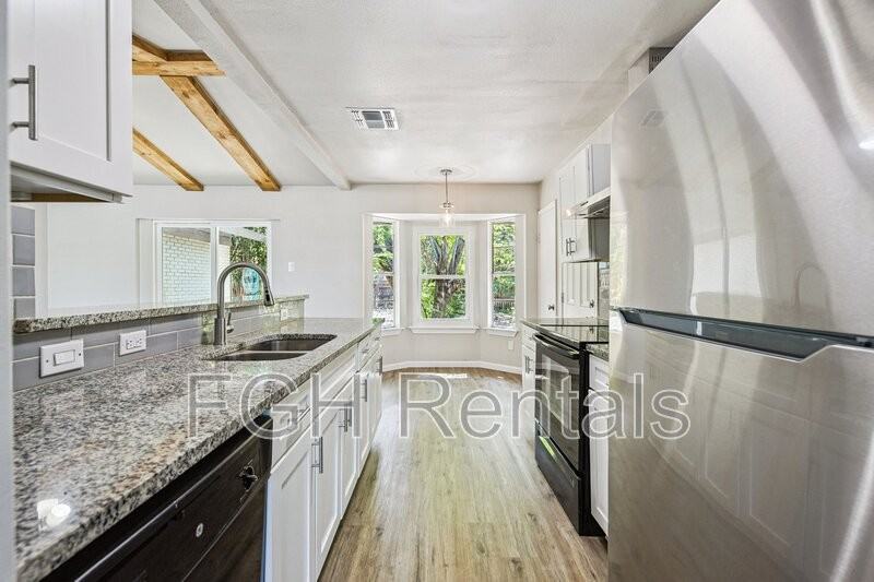 4218 Mabuni Drive - Photo 4 of 13