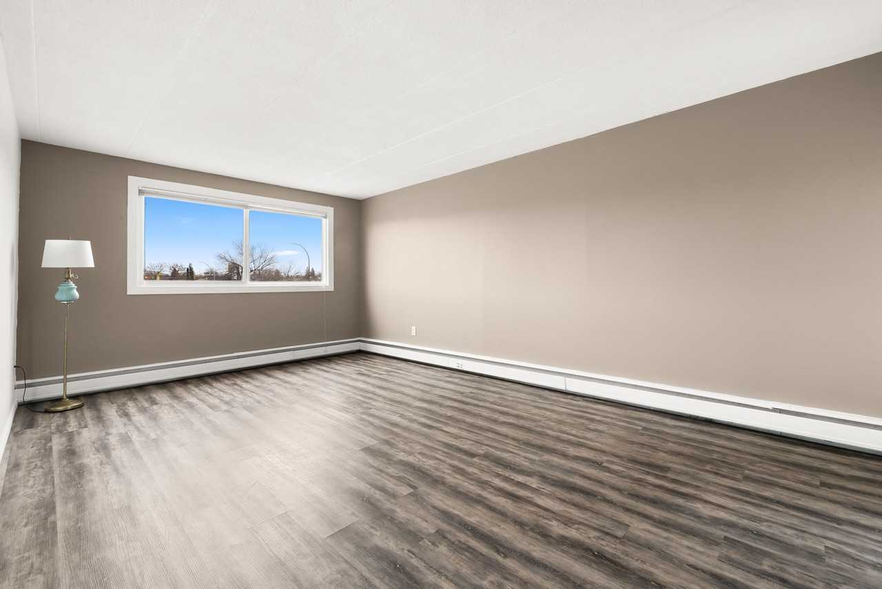 2620 5 Avenue North #9 - Photo 3 of 16