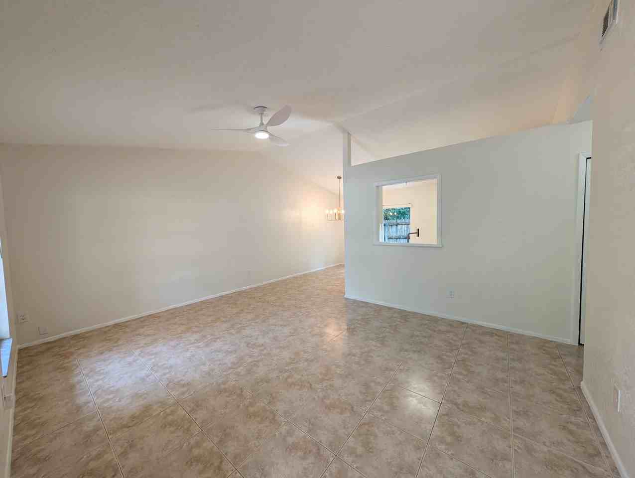 52 Saint Johanna Drive #52 - Photo 4 of 11