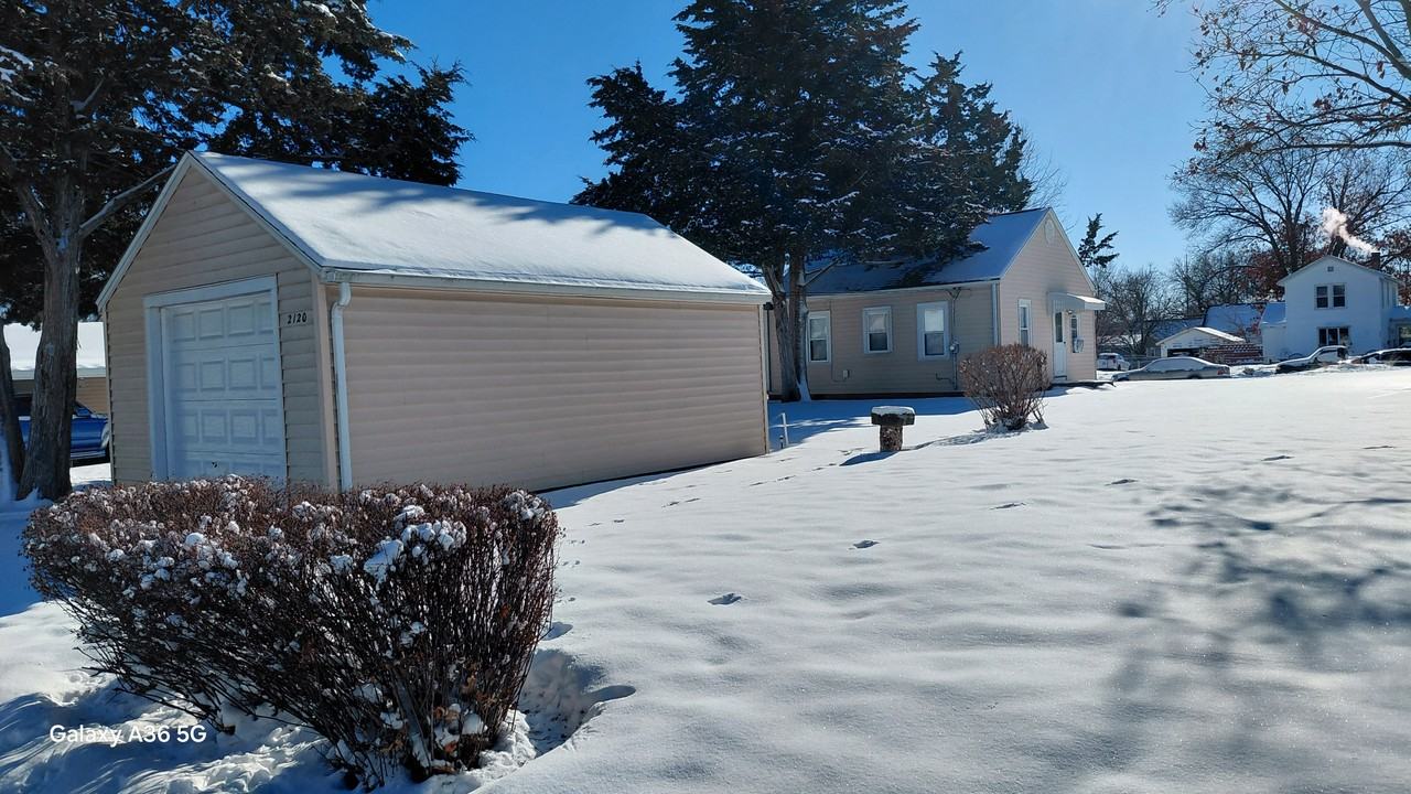 2120 West 17th Street #2120SFH - Photo 2 of 4