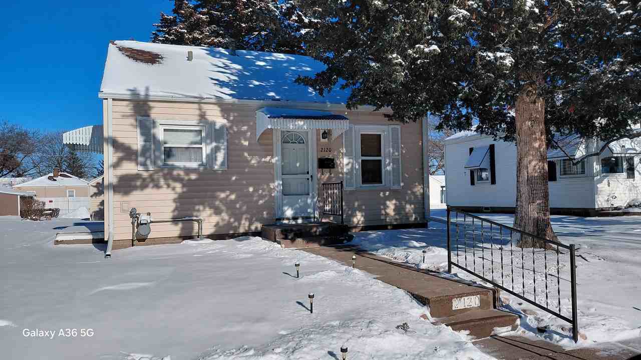 2120 West 17th Street #2120SFH - Photo 3 of 4