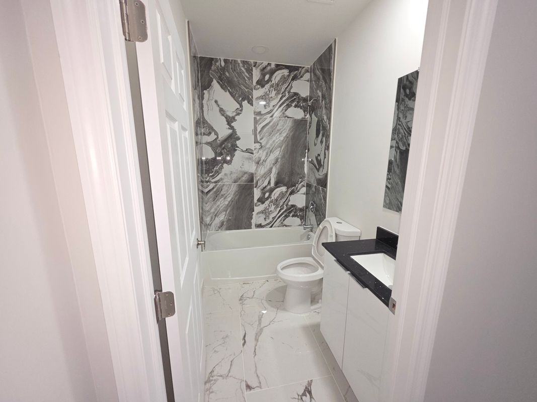 1035 Kismet Parkway West - Photo 4 of 5