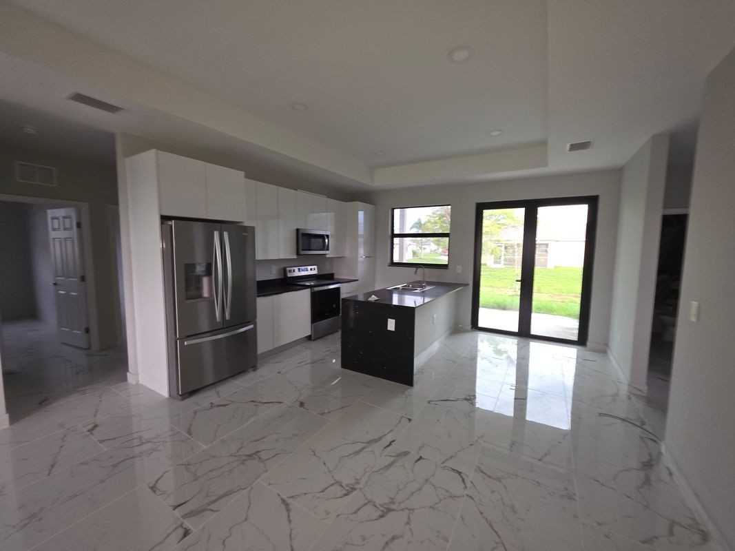 1035 Kismet Parkway West - Photo 5 of 5