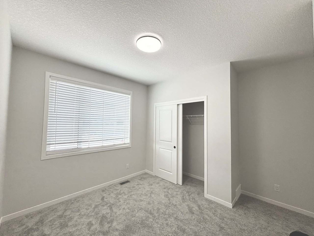 Lucas Place Northwest - Photo 7 of 13