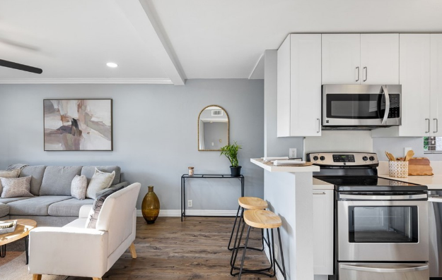 460 Golden Avenue #209 - Photo 5 of 13