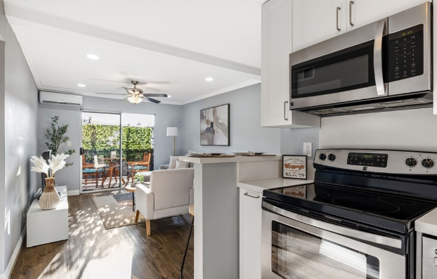 460 Golden Avenue #209 - Photo 6 of 13