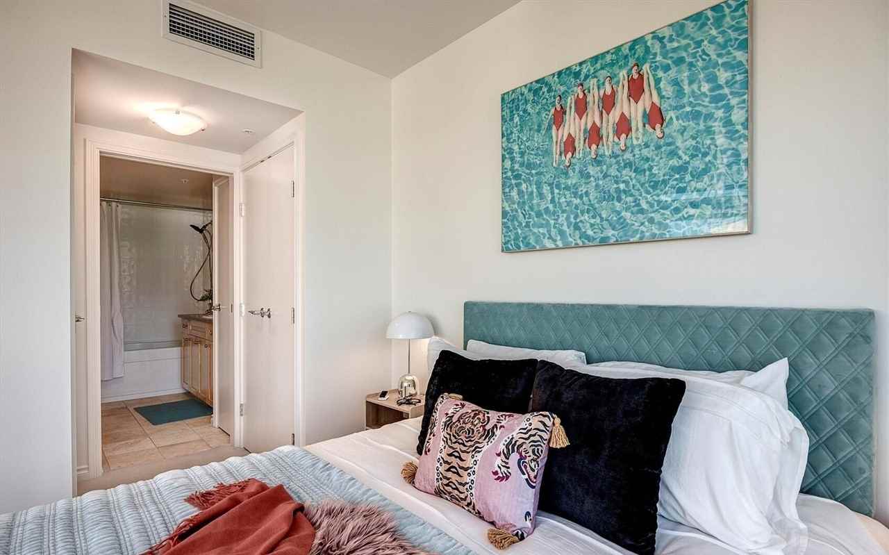 1420 Terry Avenue #904 - Photo 4 of 9