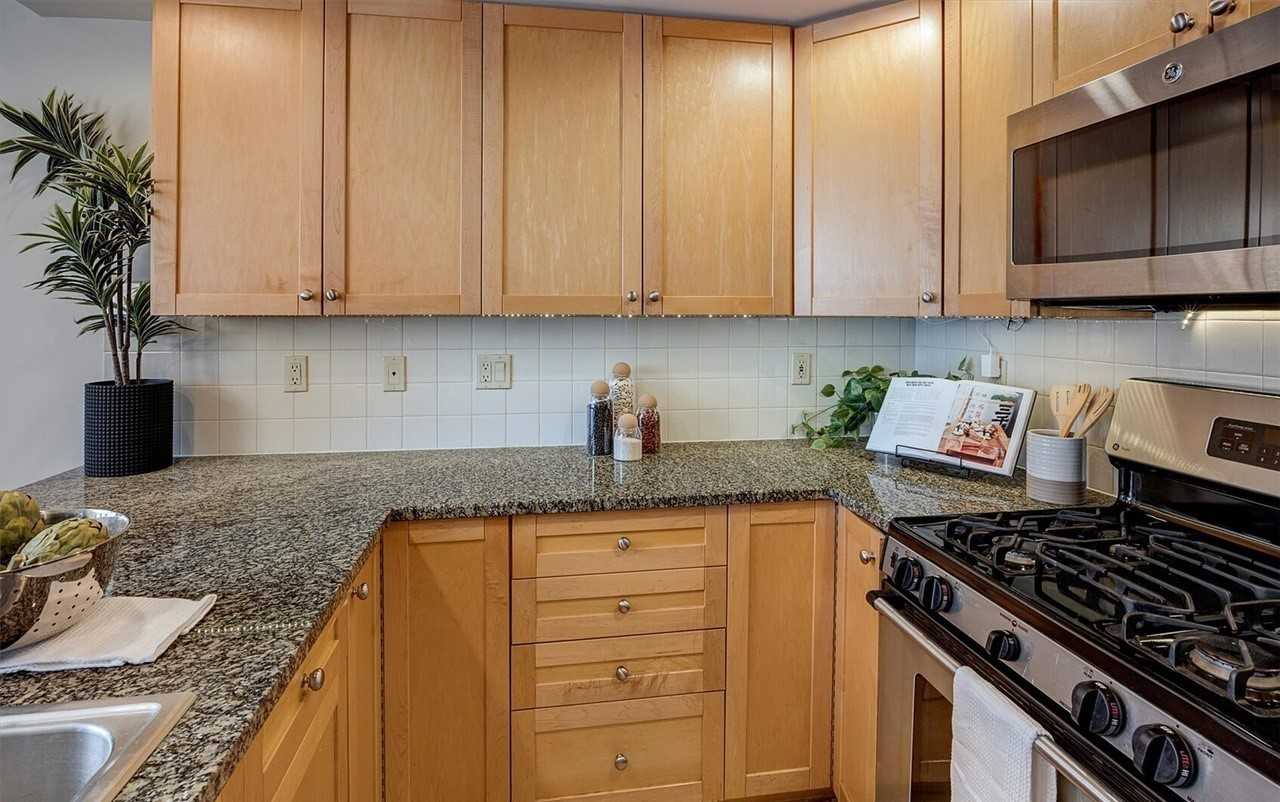 1420 Terry Avenue #904 - Photo 5 of 9