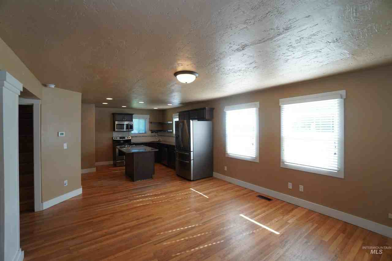 1202 West Hale Street - Photo 6 of 22