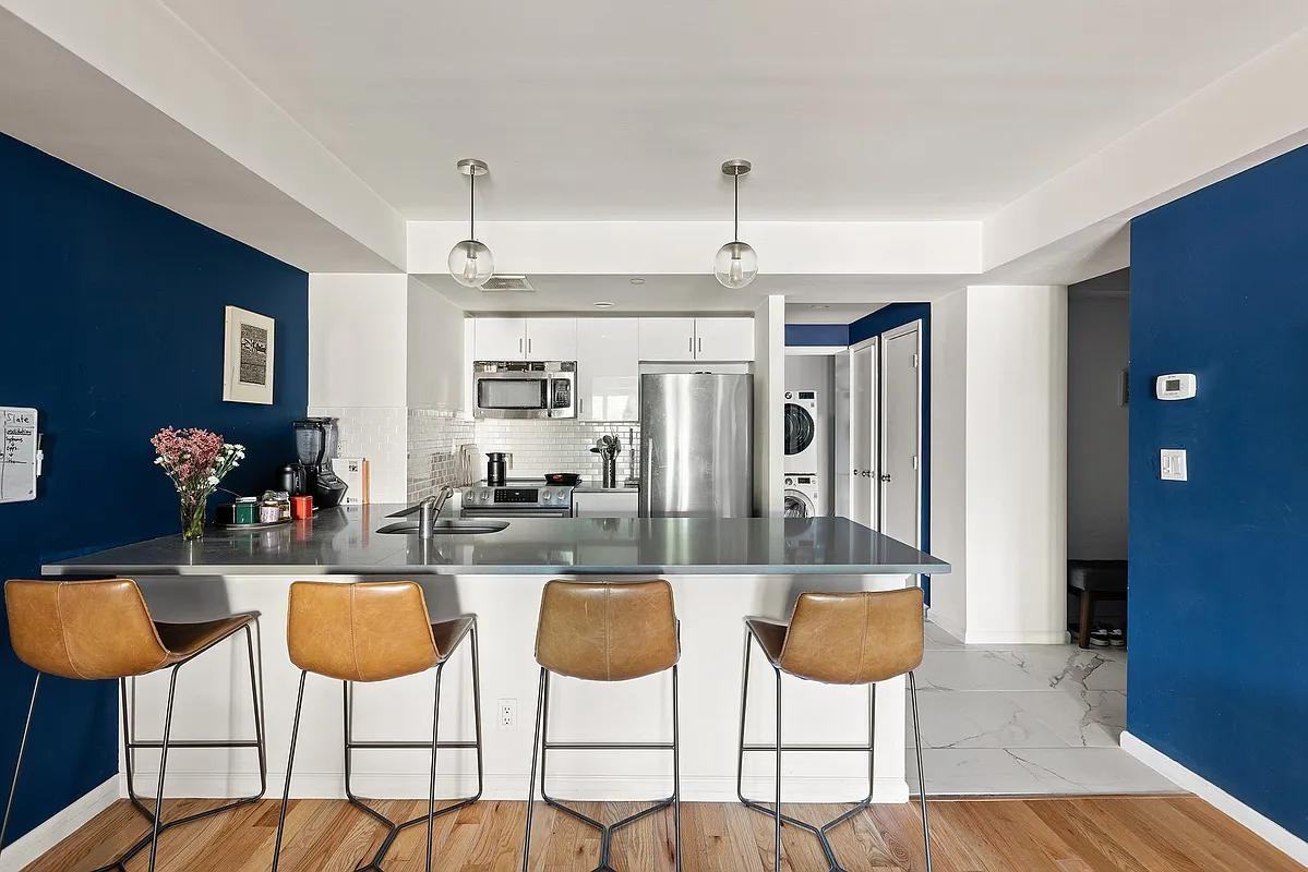 189 Avenue C - Photo 2 of 7