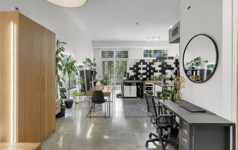 1100 E 3Rd St - Photo 4 of 13