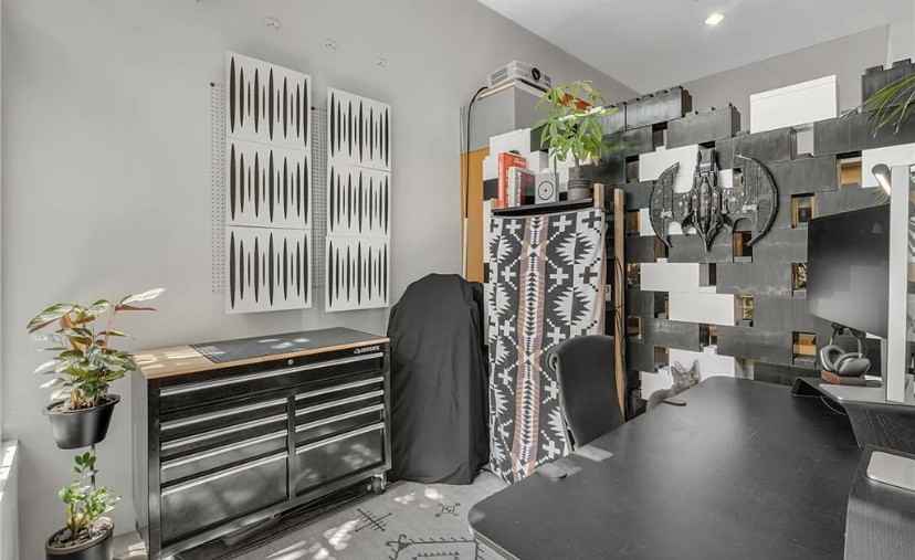 1100 E 3Rd St - Photo 7 of 13