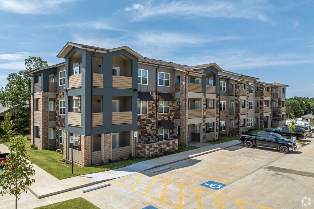 3911 North Old Missouri Road - Photo 5 of 15