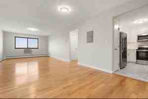 featured image of 35 Glencoe Street #340