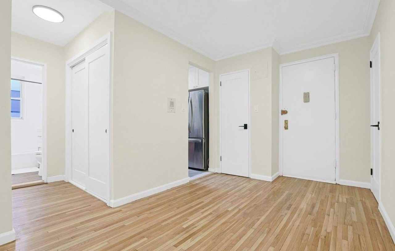 3363 Sedgwick Avenue #D44 - Photo 5 of 7