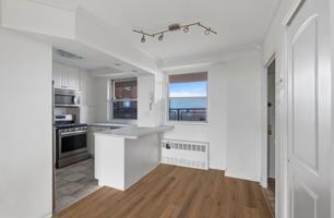 featured image of 5900 Arlington Avenue #606