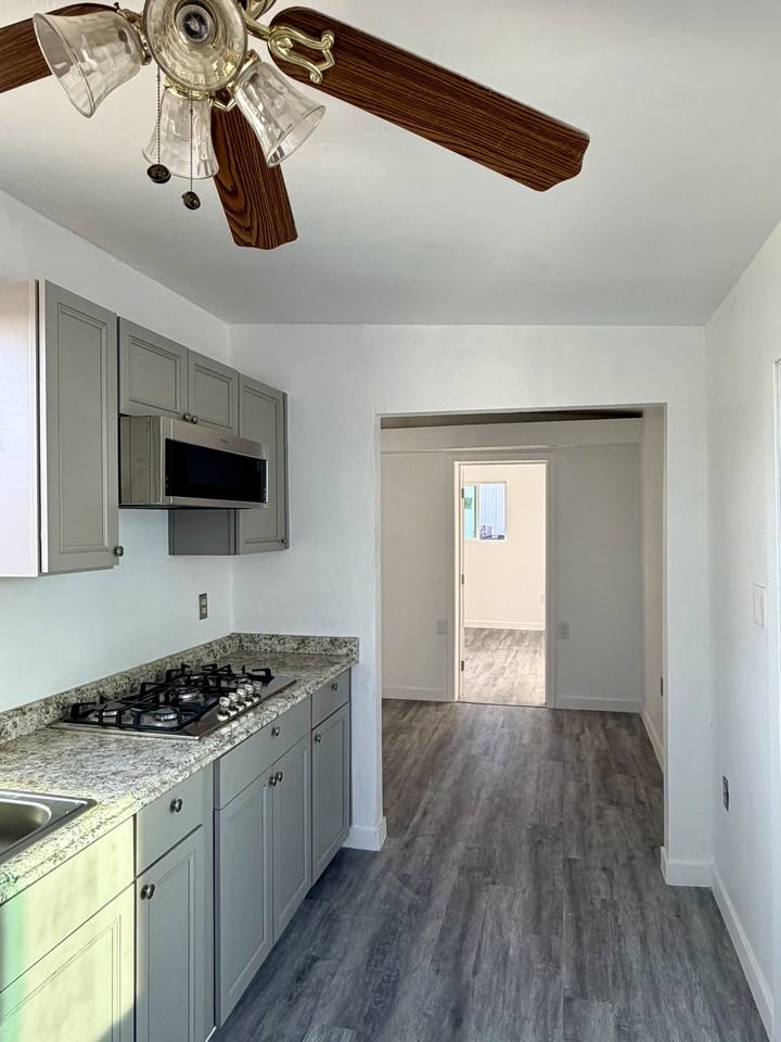 722 Peggy Drive #A - Photo 4 of 6