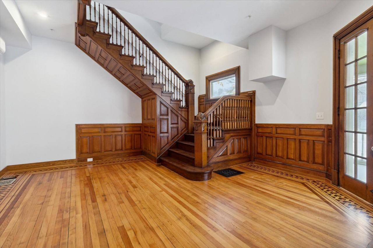 1164 Terrace St - Photo 3 of 10