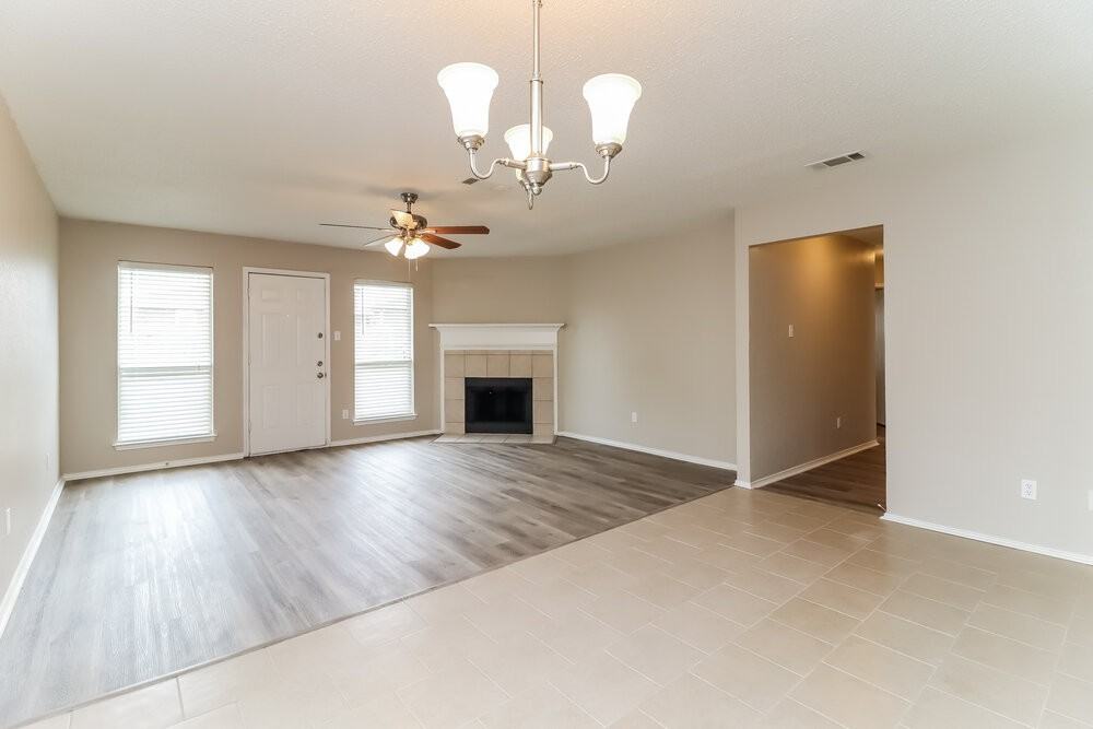 8128 Twin Oaks Trail - Photo 6 of 16