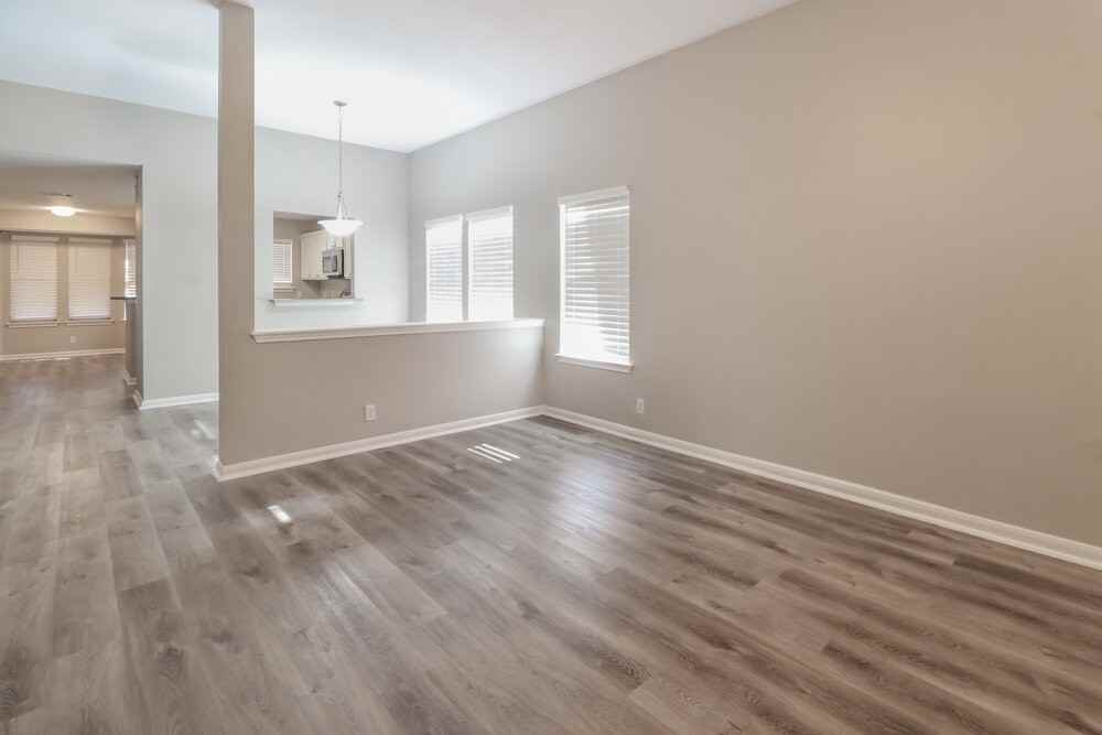 21203 Grand National Avenue - Photo 3 of 16