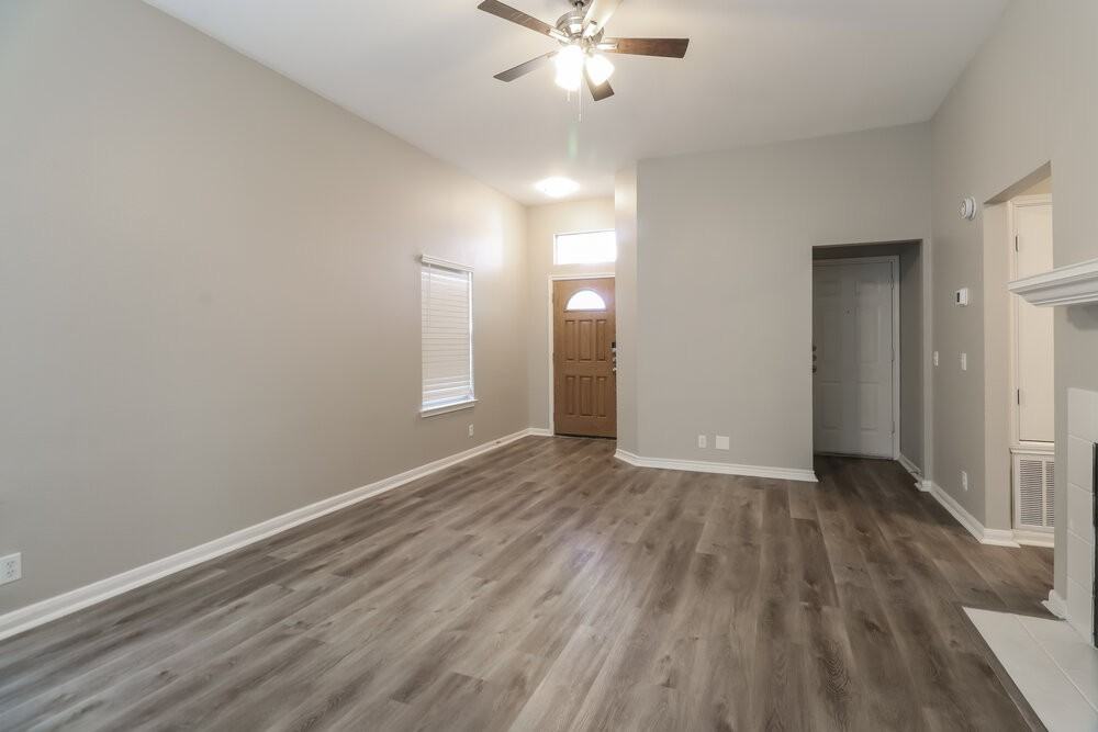 21203 Grand National Avenue - Photo 4 of 16