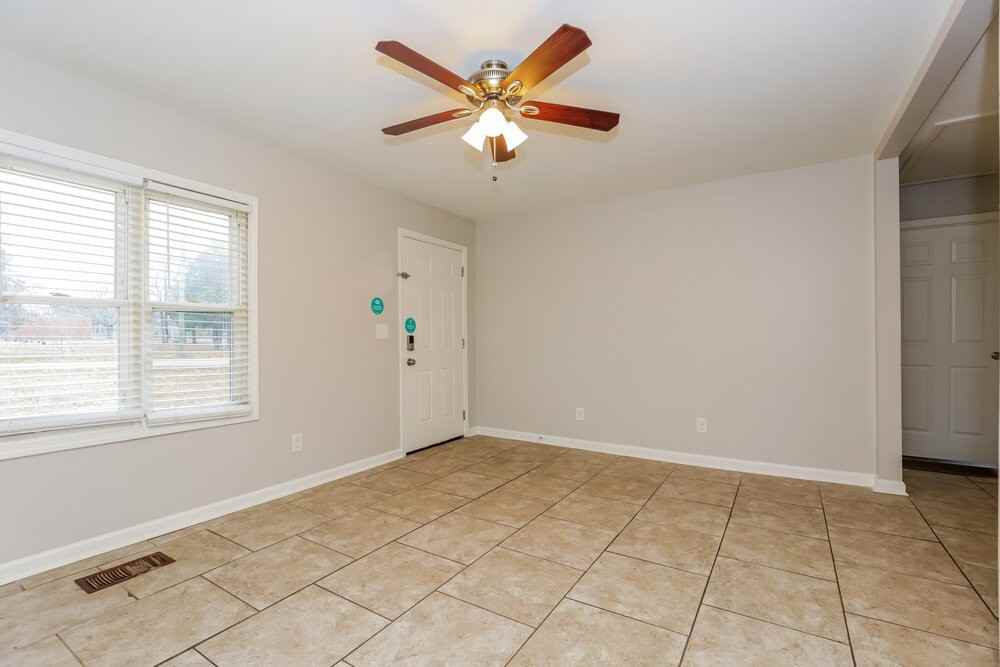 209 Stones River Road - Photo 4 of 16