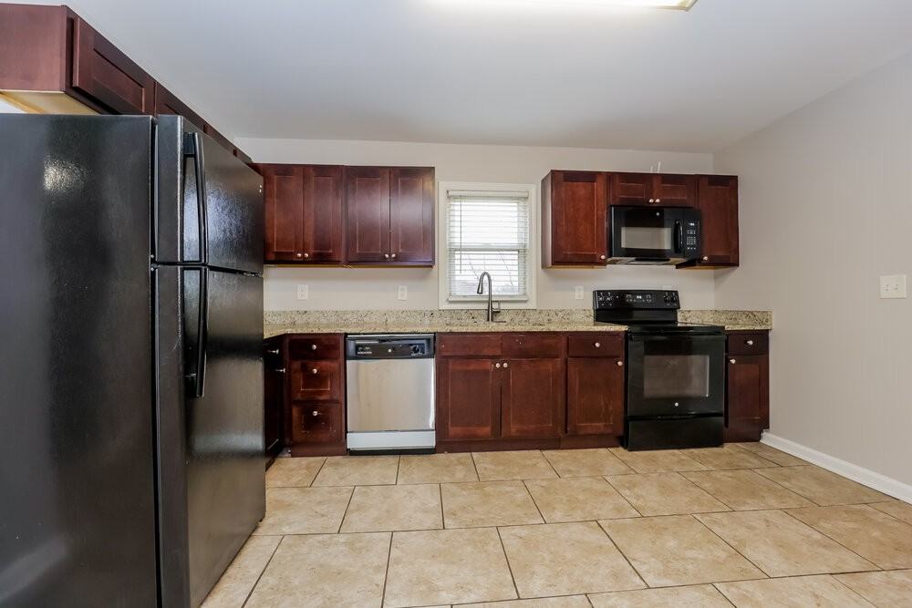 209 Stones River Road - Photo 6 of 16