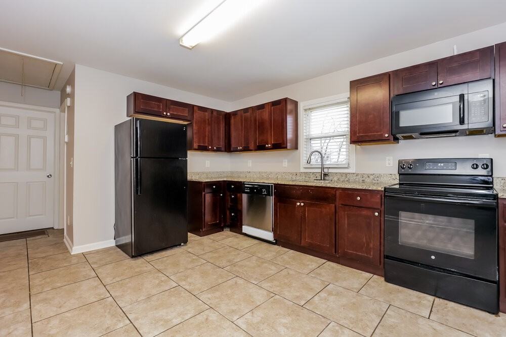 209 Stones River Road - Photo 7 of 16