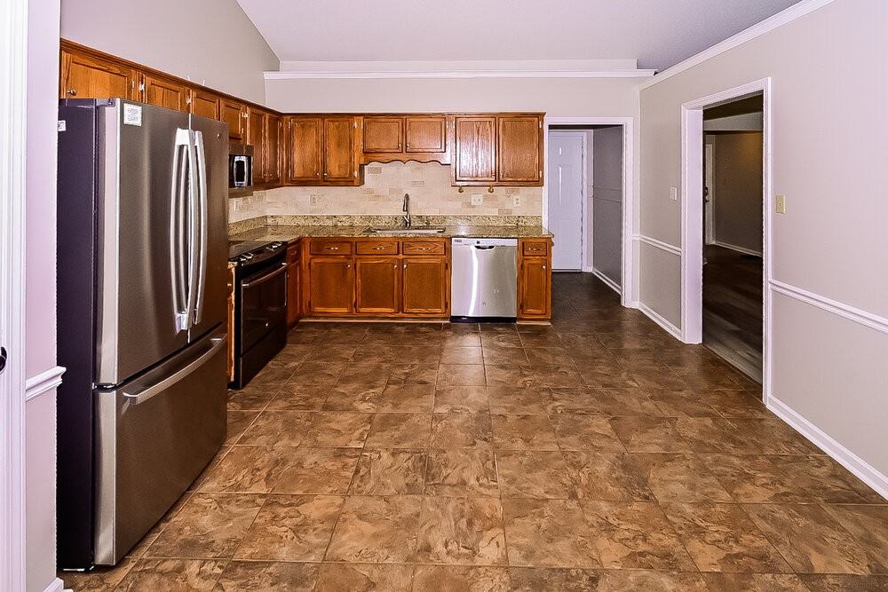 1700 Brentwood Trace - Photo 7 of 16