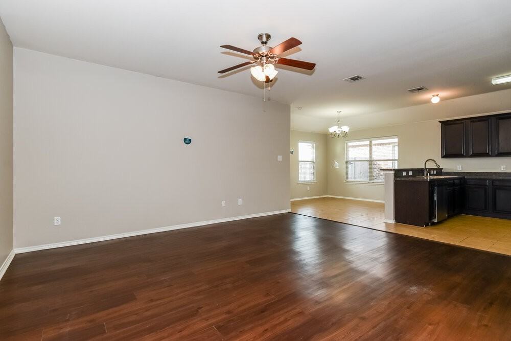 146 Briar Grove Drive - Photo 5 of 16