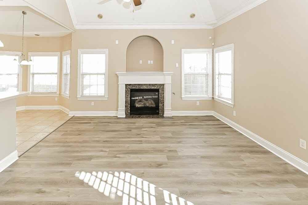 3045 Roseleigh Drive - Photo 3 of 16