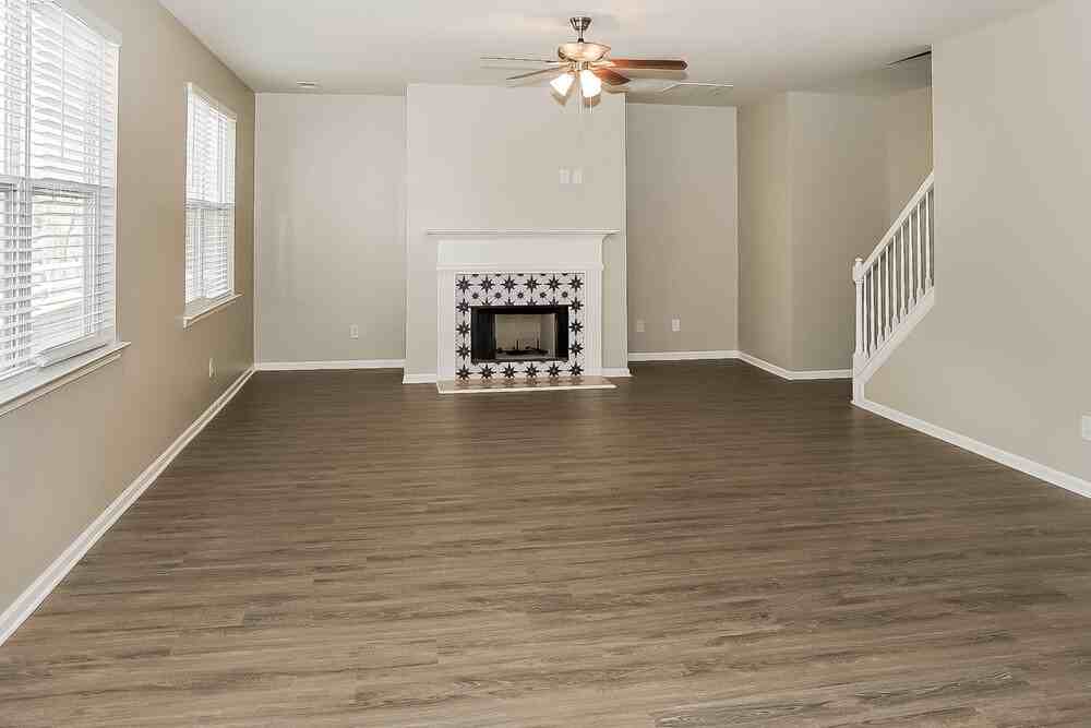 119 Crescent Brook Crossing - Photo 4 of 17