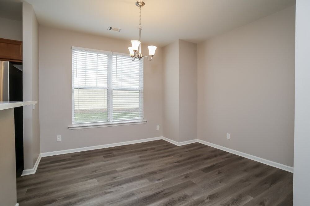 210 Oconee Way - Photo 7 of 16