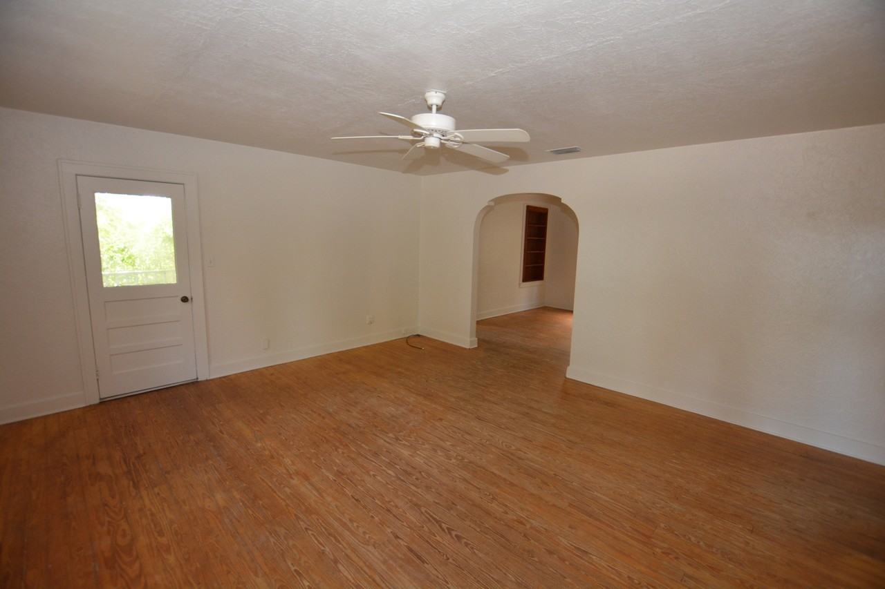 2246 Se 3rd Ave #1 - Photo 4 of 18