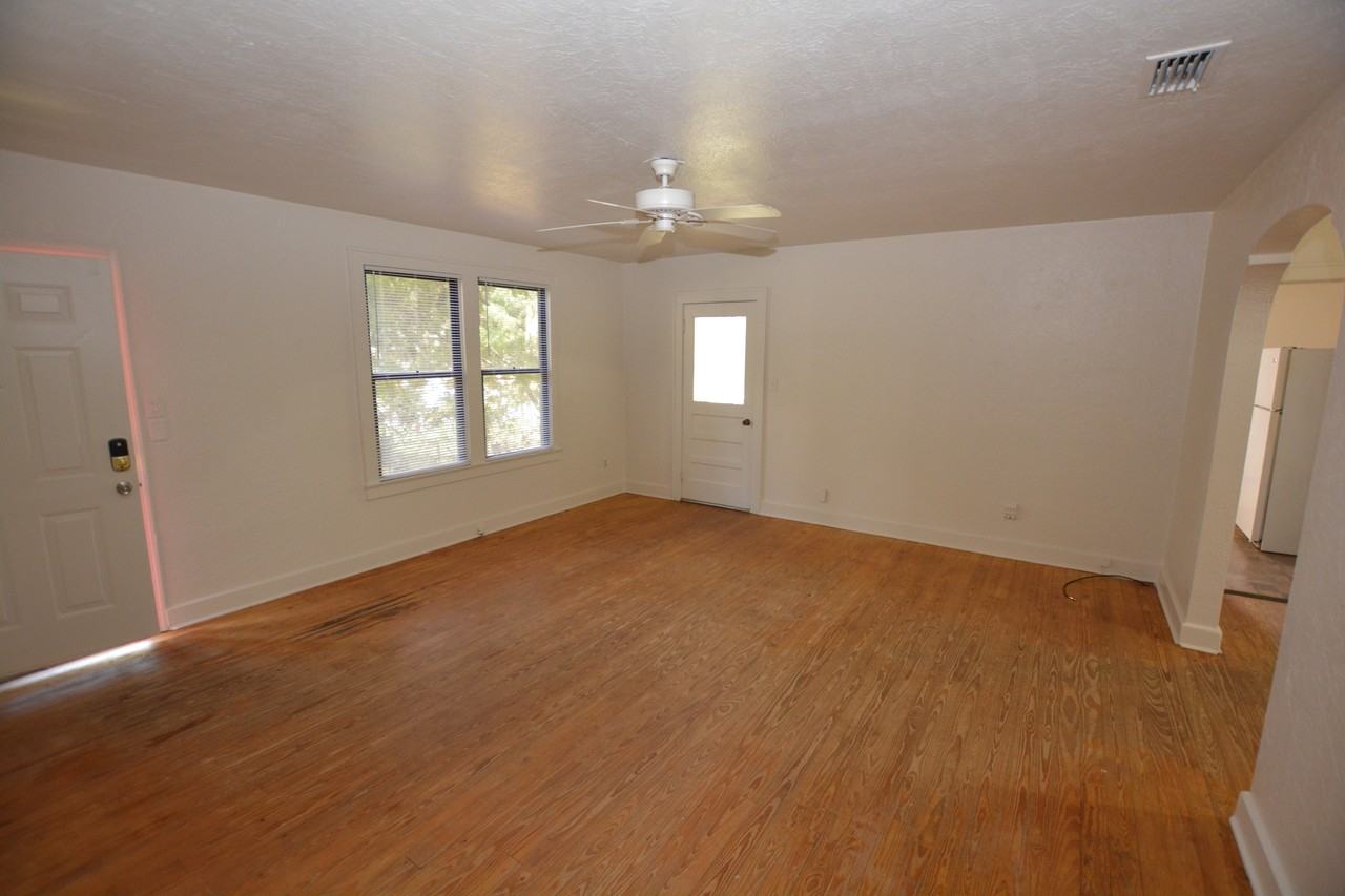 2246 Se 3rd Ave #1 - Photo 7 of 18